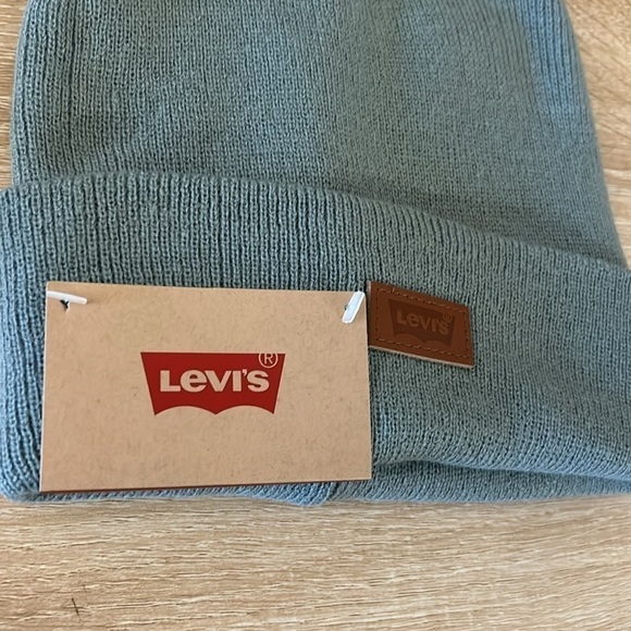 Levi’s Light SeaFoam Beanie | UNISEX - Picture 3 of 3